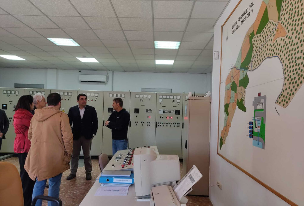 Gabitel lidera la visita de la inauguración de la nueva planta fotovoltaica de la Comunidad de Regantes del Chanza y Piedras